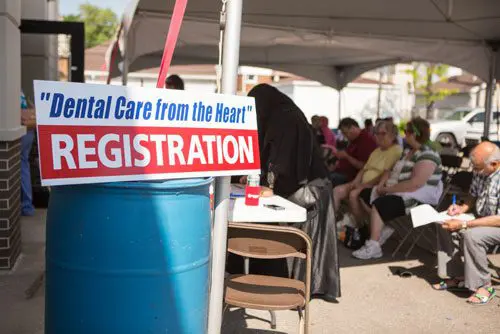 Local dentists raise oral hygiene awareness