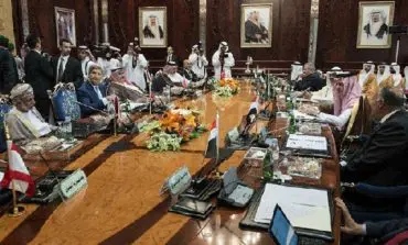 10 Arab states sign communique supporting U.S. intervention against "Islamic State"