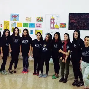 Michigan Teacher of the Year  inspiring Iraqi children