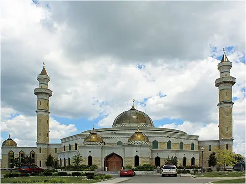 Sayed Qazwini resignation divides community