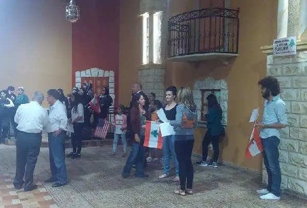 Lebanese Americans gather to support "You Stink" campaign