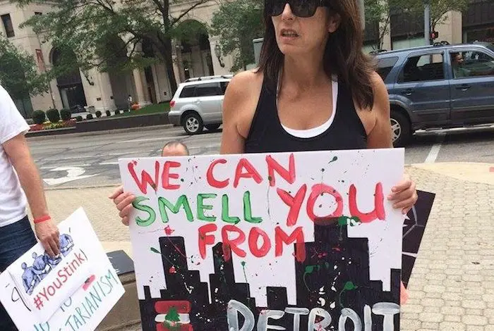 Arab Americans demonstrate in support of "You Stink" protesters