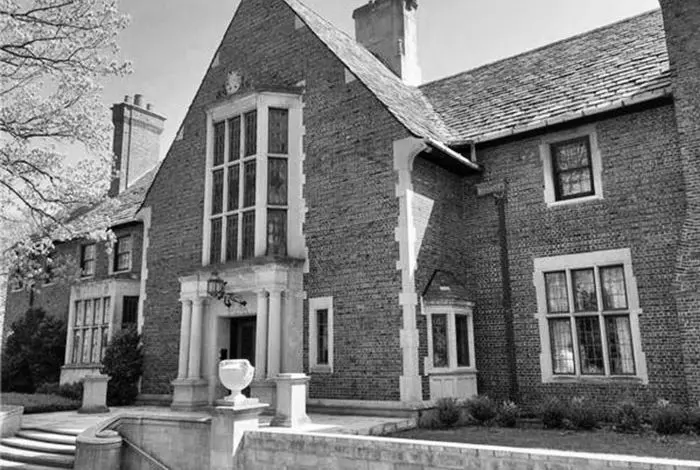 GM president buys Detroit's Fisher Mansion for $1.55 million