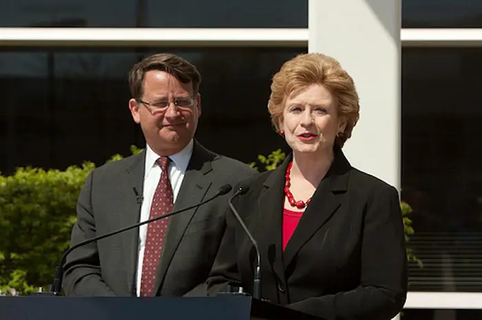 Michigan's senators sign letter to increase aid to refugees