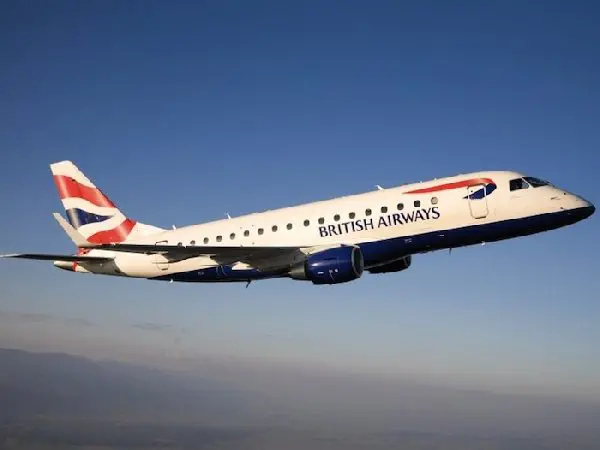 Police say no terror tie seen in attempt to open door on Boston-bound flight