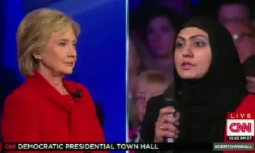 Clinton slams Trump and Islamophobia at Iowa town hall