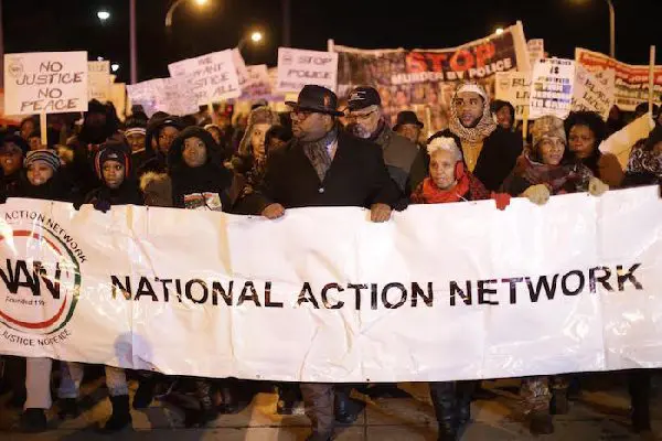 Residents divided over Dearborn Police shooting controversy