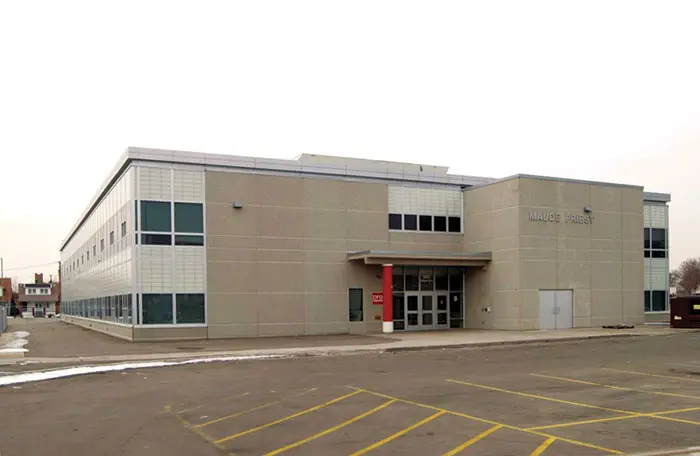 Detroit Public Schools caters to a growing Arab immigrant population