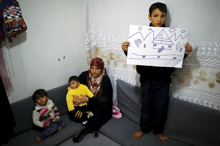 EU grants 348 million euros in aid for Syrian refugees in Turkey