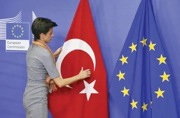 EU lawmakers call for end to Turkey membership talks