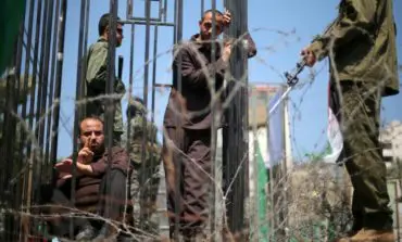 More than a thousand Palestinians in Israeli jails begin hunger strike