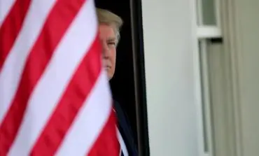 U.S. appeals court sets May hearing on revised Trump travel order