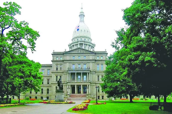 State representatives oppose colleague's anti-sharia bill