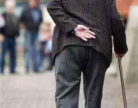 Exercise prevents elderly mobility problems, and the more the better