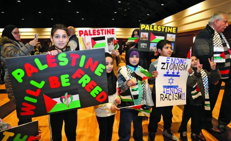 Arab Americans rally in Dearborn for Jerusalem, against Trump