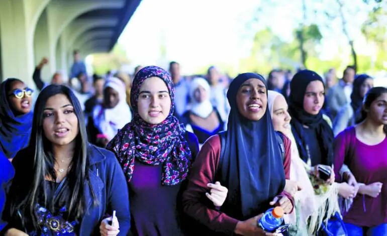 Study: Americans' favorable opinions toward Arabs and Muslims improving