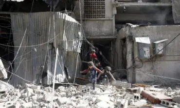 Air strikes kill 31, including children, in Syria's Eastern Ghouta