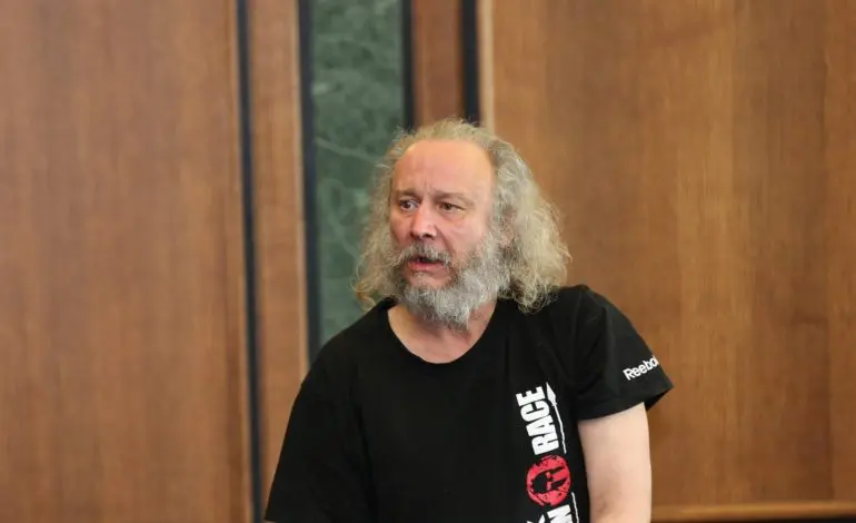 Man who hit Muslim woman at Dearborn hospital found not yet competent for trial