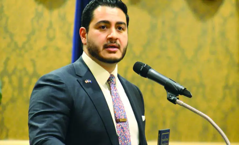 Democratic gubernatorial candidate Abdul El-Sayed urges Americans to protect Constitution at Dearborn fundraising dinner