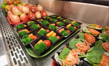 Dearborn School District to offer free breakfast and lunch to all students