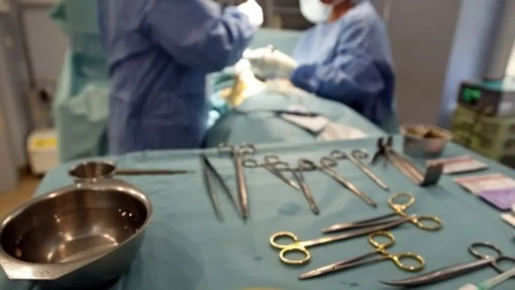 Dirty instruments at Detroit Receiving Hospital