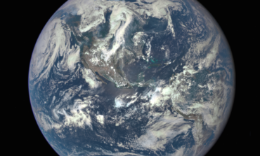 Earth's magnetic North Pole shifting drastically