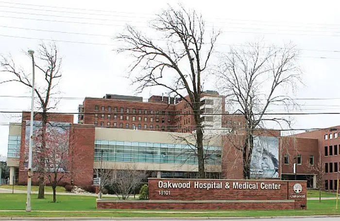 Fatal traffic accident reported on Warren Avenue in Dearborn