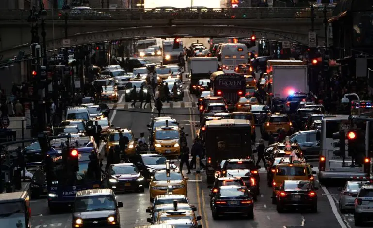 Sanctions on Iranian oil bring U.S. drivers pain at the pump