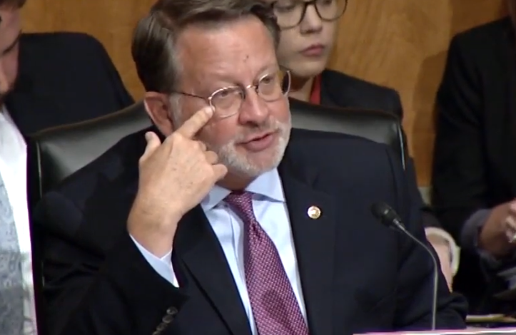 Senator Peters secures commitment to probe traveler screening complaints for systemic issues