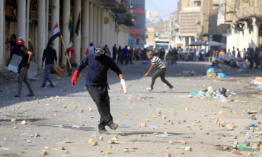 Iraqi forces kill 10 protesters in Baghdad and Basra