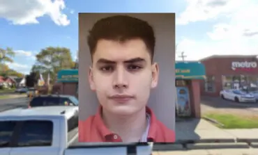 Dearborn man faces felony charges after stomping bird to death at Allen Park pet store