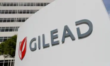 Experimental antiviral drug to become the new standard of care for COVID-19 patients, Fauci says