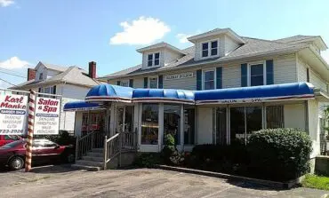 Court says Michigan barbershop must close, license will stay suspended