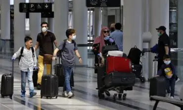 Lebanon's advisers to work on compromise on financial plan, sources say