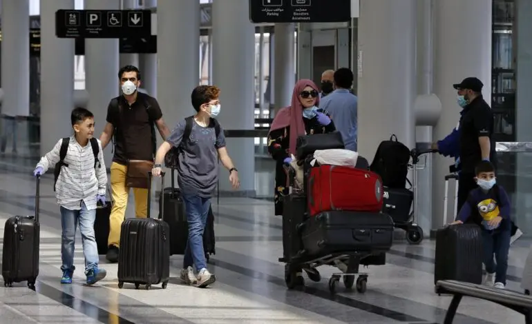 Lebanon's advisers to work on compromise on financial plan, sources say