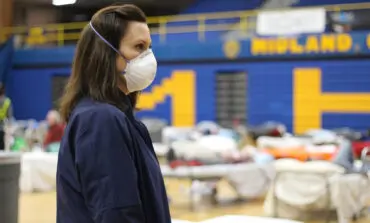 As Michigan sees COVID-19 positivity rates are creep up, Whitmer maintains authority 