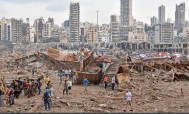 Gazing over wasteland, Beirutis mourn lost "Lady of the World"