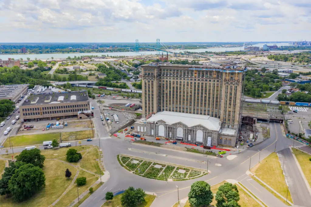 Michigan-Central-Station-Centerpiece-of-Fords-Corktown-Campus
