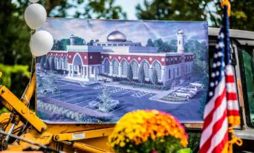 City officials, local Muslims break ground for new community center and mosque in Sterling Heights
