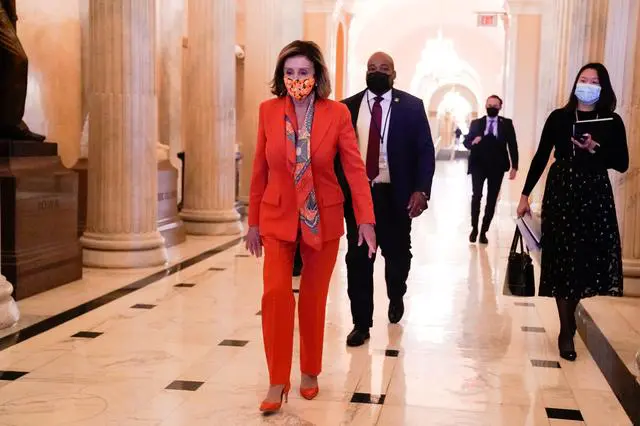 As pandemic rages across the U.S., Congress scrambles to reach relief deal