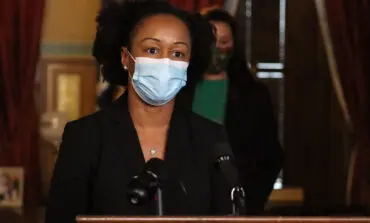 Chief medical executive recommends mask mandate for schools, state still allowing districts to decide