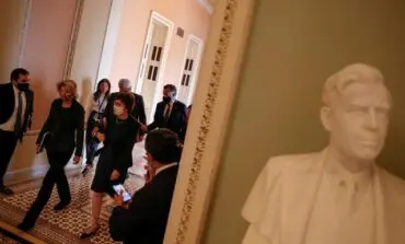 Moderate U.S. Republican senators urge Biden to compromise on COVID-19 plan