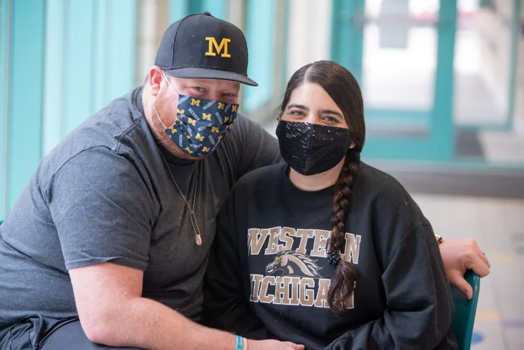 Jackie Dennis and her husband Ricky during a rehab appointment. Dennis is in rapid recovery from a double lung transplant after a COVID-19 diagnosis and giving birth to a baby girl. Photo: Riva Sayegh-McCullen