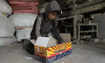 Born into conflict, 10-year old Syrian child is family's breadwinner