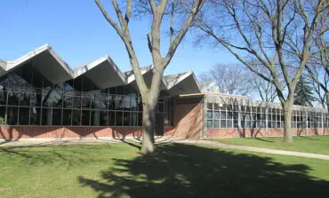 Dearborn Public Schools decides to not yet return to virtual learning