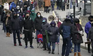 CDC: Vaccinated people can socialize without masks, distancing