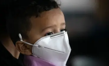 MDHHS updates student quarantine guidelines; Whitmer applauds mask policies