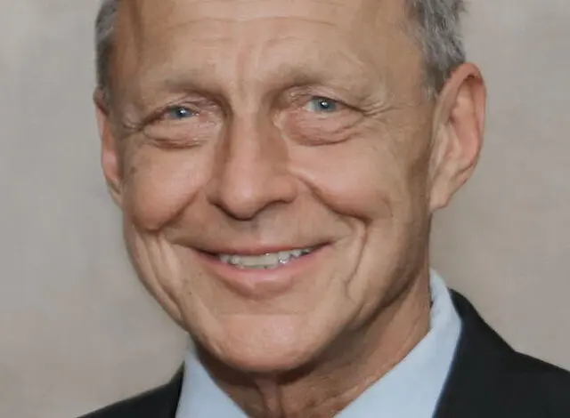 Tom Wencel running for re-election to Dearborn Heights City Council