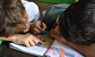 7 in 10 Americans say country should cater to other languages, survey finds