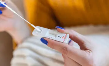 Whitmer asks the MDHHS to surge 300,000 COVID-19 test kits to schools, other priority groups